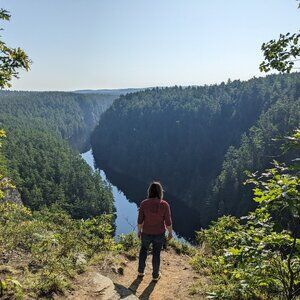 Meet your Posher, Chloe